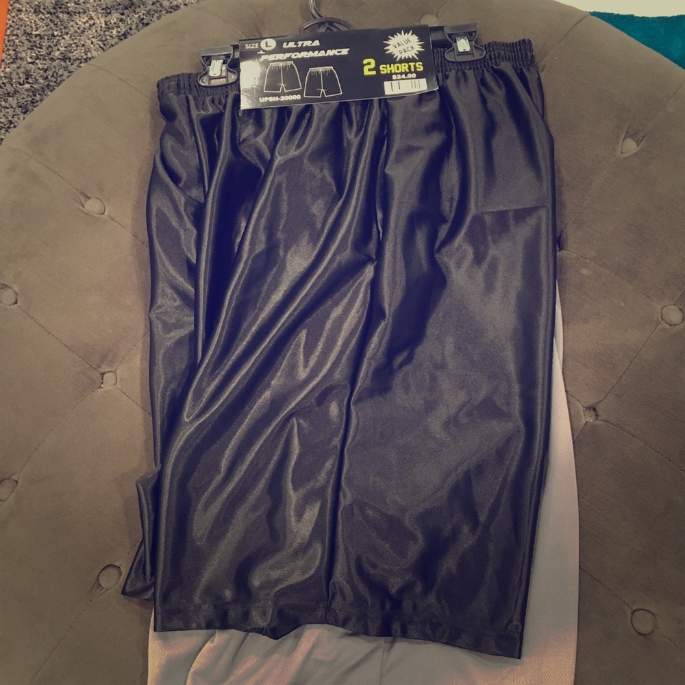 2 pair of gym shorts size L